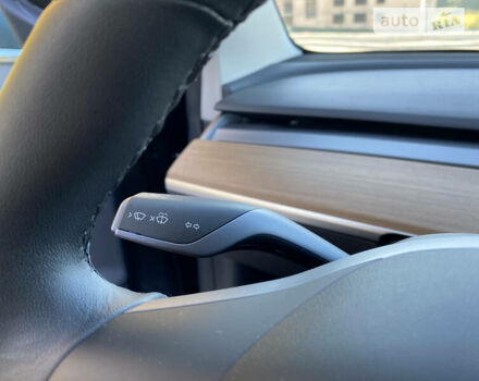 Серый Тесла Модель 3, объемом двигателя 0 л и пробегом 39 тыс. км за 41800 $, фото 49 на Automoto.ua