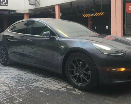 Серый Тесла Модель 3, объемом двигателя 0 л и пробегом 70 тыс. км за 18500 $, фото 20 на Automoto.ua