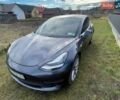 Серый Тесла Модель 3, объемом двигателя 0 л и пробегом 129 тыс. км за 20900 $, фото 3 на Automoto.ua