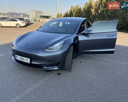 Серый Тесла Модель 3, объемом двигателя 0 л и пробегом 42 тыс. км за 20900 $, фото 20 на Automoto.ua