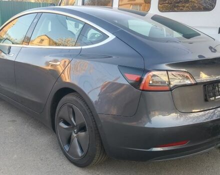 Серый Тесла Модель 3, объемом двигателя 0 л и пробегом 197 тыс. км за 15999 $, фото 5 на Automoto.ua