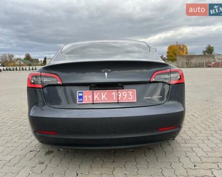 Серый Тесла Модель 3, объемом двигателя 0 л и пробегом 102 тыс. км за 16900 $, фото 23 на Automoto.ua