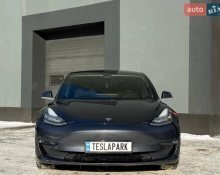 Сірий Тесла Модель 3, об'ємом двигуна 0 л та пробігом 65 тис. км за 20000 $, фото 2 на Automoto.ua