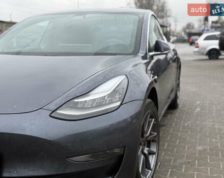 Серый Тесла Модель 3, объемом двигателя 0 л и пробегом 86 тыс. км за 17000 $, фото 11 на Automoto.ua