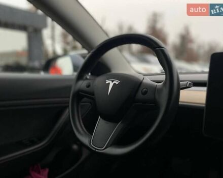 Серый Тесла Модель 3, объемом двигателя 0 л и пробегом 158 тыс. км за 20490 $, фото 38 на Automoto.ua