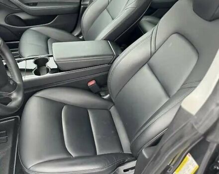 Серый Тесла Модель 3, объемом двигателя 0 л и пробегом 70 тыс. км за 18500 $, фото 25 на Automoto.ua