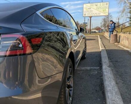 Серый Тесла Модель 3, объемом двигателя 0 л и пробегом 145 тыс. км за 17000 $, фото 3 на Automoto.ua