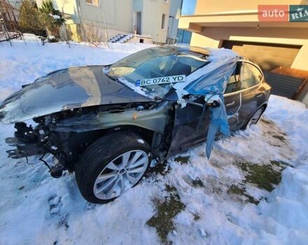 Серый Тесла Модель 3, объемом двигателя 0 л и пробегом 104 тыс. км за 8850 $, фото 10 на Automoto.ua