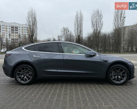 Серый Тесла Модель 3, объемом двигателя 0 л и пробегом 86 тыс. км за 17000 $, фото 5 на Automoto.ua