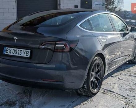 Серый Тесла Модель 3, объемом двигателя 0 л и пробегом 118 тыс. км за 16799 $, фото 8 на Automoto.ua