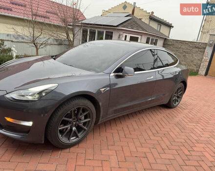 Серый Тесла Модель 3, объемом двигателя 0 л и пробегом 126 тыс. км за 14500 $, фото 1 на Automoto.ua