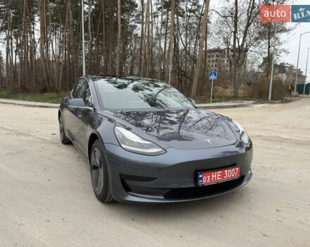 Серый Тесла Модель 3, объемом двигателя 0 л и пробегом 135 тыс. км за 16999 $, фото 12 на Automoto.ua