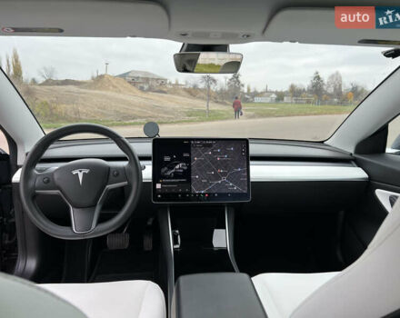 Сірий Тесла Модель 3, об'ємом двигуна 0 л та пробігом 110 тис. км за 20000 $, фото 8 на Automoto.ua