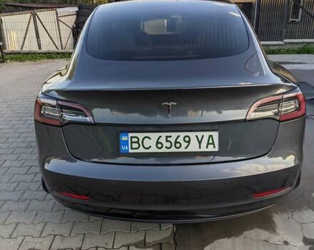 Серый Тесла Модель 3, объемом двигателя 0 л и пробегом 134 тыс. км за 15000 $, фото 5 на Automoto.ua