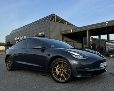 Серый Тесла Модель 3, объемом двигателя 0 л и пробегом 93 тыс. км за 19300 $, фото 16 на Automoto.ua