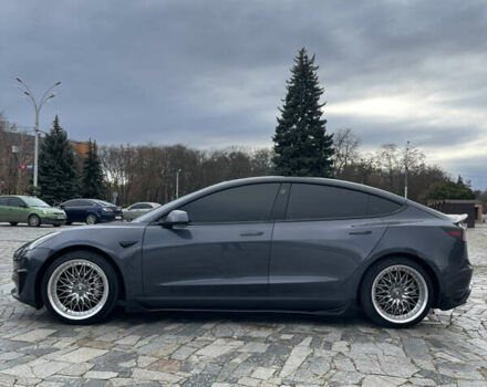 Серый Тесла Модель 3, объемом двигателя 0 л и пробегом 117 тыс. км за 18700 $, фото 6 на Automoto.ua