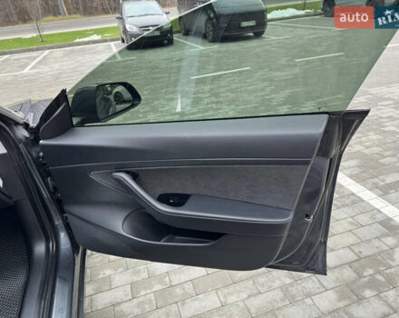 Сірий Тесла Модель 3, об'ємом двигуна 0 л та пробігом 62 тис. км за 17400 $, фото 13 на Automoto.ua