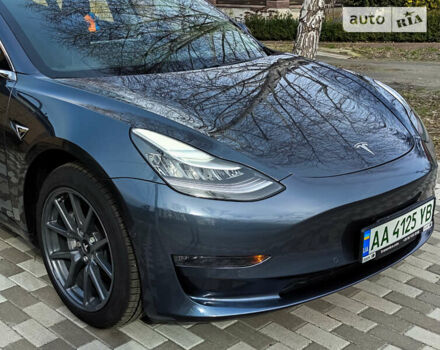 Серый Тесла Модель 3, объемом двигателя 0 л и пробегом 75 тыс. км за 22500 $, фото 10 на Automoto.ua