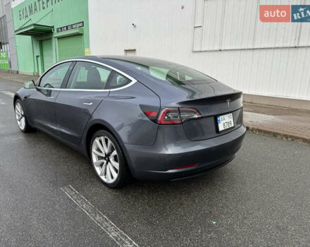 Серый Тесла Модель 3, объемом двигателя 0 л и пробегом 98 тыс. км за 15800 $, фото 3 на Automoto.ua