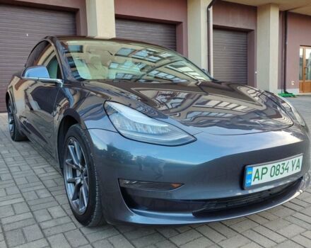 Сірий Тесла Модель 3, об'ємом двигуна 0 л та пробігом 63 тис. км за 20500 $, фото 3 на Automoto.ua