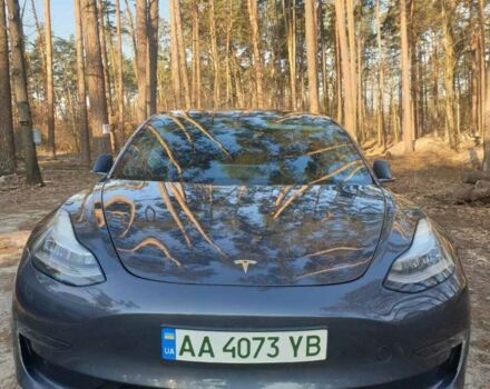 Серый Тесла Модель 3, объемом двигателя 0 л и пробегом 70 тыс. км за 18500 $, фото 5 на Automoto.ua