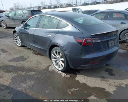 Серый Тесла Модель 3, объемом двигателя 0 л и пробегом 129 тыс. км за 9500 $, фото 2 на Automoto.ua