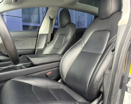 Сірий Тесла Модель 3, об'ємом двигуна 0 л та пробігом 103 тис. км за 15900 $, фото 14 на Automoto.ua