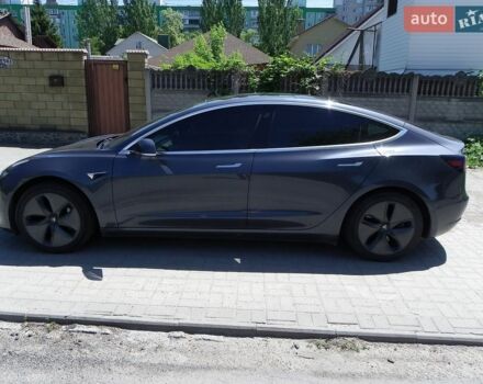 Серый Тесла Модель 3, объемом двигателя 0 л и пробегом 165 тыс. км за 17600 $, фото 9 на Automoto.ua