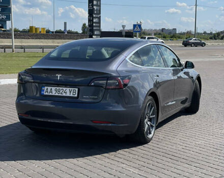 Серый Тесла Модель 3, объемом двигателя 0 л и пробегом 153 тыс. км за 20799 $, фото 5 на Automoto.ua