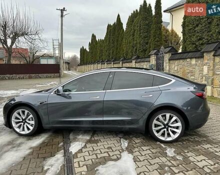 Серый Тесла Модель 3, объемом двигателя 0 л и пробегом 35 тыс. км за 14000 $, фото 6 на Automoto.ua