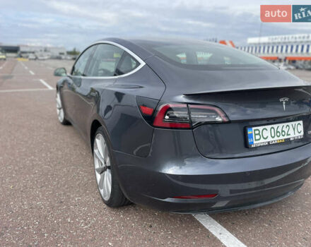 Сірий Тесла Модель 3, об'ємом двигуна 0 л та пробігом 52 тис. км за 19999 $, фото 2 на Automoto.ua