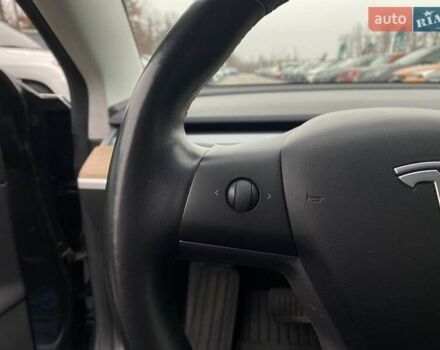 Серый Тесла Модель 3, объемом двигателя 0 л и пробегом 158 тыс. км за 20490 $, фото 29 на Automoto.ua