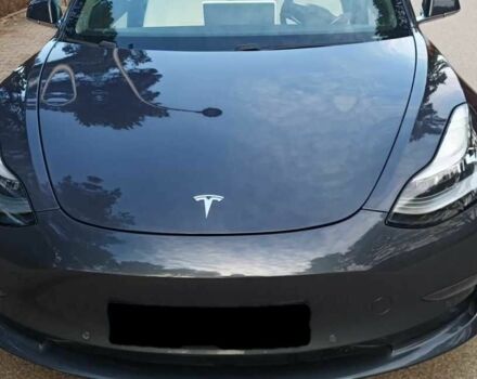 Тесла Модель 3 2019 у Києві на Automoto.ua Сірий Тесла Модель 3, об'ємом двигуна 0 л та пробігом 69 тис. км за 12850 $, фото 1 на Automoto.ua