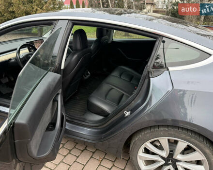 Сірий Тесла Модель 3, об'ємом двигуна 0 л та пробігом 209 тис. км за 17000 $, фото 17 на Automoto.ua