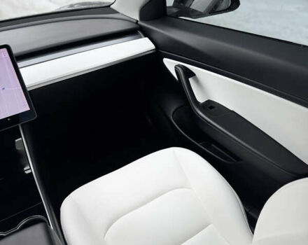 Серый Тесла Модель 3, объемом двигателя 0 л и пробегом 117 тыс. км за 20000 $, фото 14 на Automoto.ua