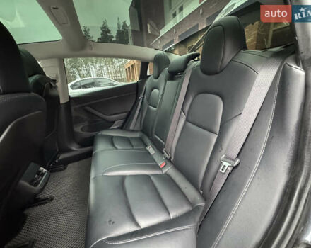 Серый Тесла Модель 3, объемом двигателя 0 л и пробегом 62 тыс. км за 17500 $, фото 29 на Automoto.ua