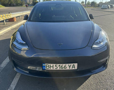 Тесла Модель 3 2020 в Одессе на Automoto.ua Серый Тесла Модель 3, объемом двигателя 0 л и пробегом 165 тыс. км за 17800 $, фото 9 на Automoto.ua