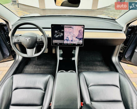 Серый Тесла Модель 3, объемом двигателя 0 л и пробегом 89 тыс. км за 14999 $, фото 14 на Automoto.ua