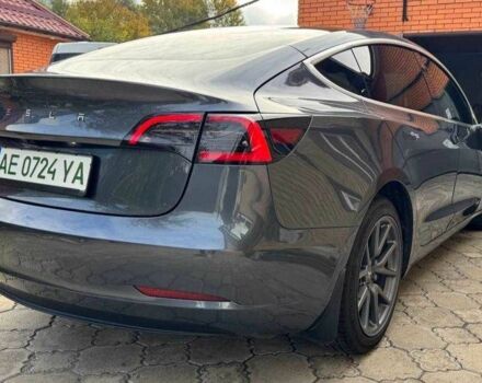 Сірий Тесла Модель 3, об'ємом двигуна 0 л та пробігом 77 тис. км за 21000 $, фото 3 на Automoto.ua