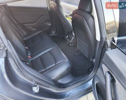 Сірий Тесла Модель 3, об'ємом двигуна 0 л та пробігом 90 тис. км за 16500 $, фото 13 на Automoto.ua