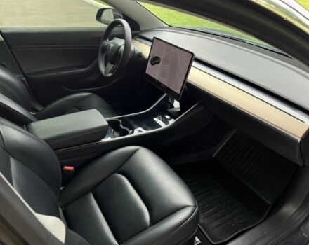 Сірий Тесла Модель 3, об'ємом двигуна 0 л та пробігом 77 тис. км за 17499 $, фото 15 на Automoto.ua