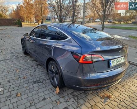 Серый Тесла Модель 3, объемом двигателя 0 л и пробегом 93 тыс. км за 19500 $, фото 2 на Automoto.ua