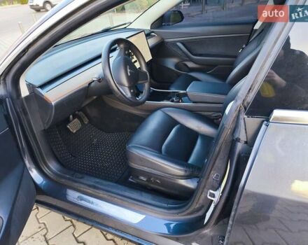 Сірий Тесла Модель 3, об'ємом двигуна 0 л та пробігом 90 тис. км за 16500 $, фото 9 на Automoto.ua