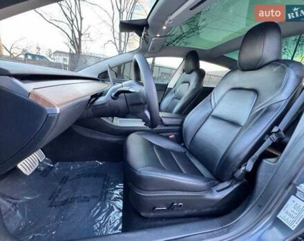 Сірий Тесла Модель 3, об'ємом двигуна 0 л та пробігом 150 тис. км за 18500 $, фото 6 на Automoto.ua