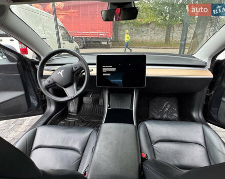 Серый Тесла Модель 3, объемом двигателя 0 л и пробегом 113 тыс. км за 17100 $, фото 30 на Automoto.ua