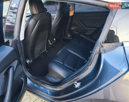 Сірий Тесла Модель 3, об'ємом двигуна 0 л та пробігом 90 тис. км за 16500 $, фото 11 на Automoto.ua