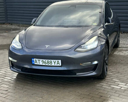 Серый Тесла Модель 3, объемом двигателя 0 л и пробегом 50 тыс. км за 20400 $, фото 1 на Automoto.ua
