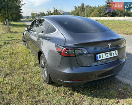 Серый Тесла Модель 3, объемом двигателя 0 л и пробегом 74 тыс. км за 20000 $, фото 3 на Automoto.ua