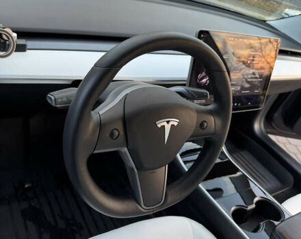Сірий Тесла Модель 3, об'ємом двигуна 0 л та пробігом 111 тис. км за 16850 $, фото 26 на Automoto.ua