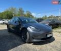 Серый Тесла Модель 3, объемом двигателя 0 л и пробегом 90 тыс. км за 16950 $, фото 2 на Automoto.ua